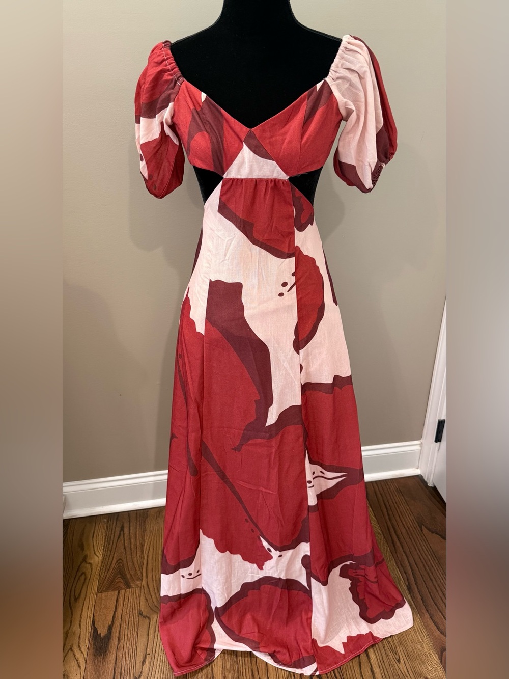 NWT Women’s LUXXEL Vacay cut out maxi dress- Size small - Picture 5 of 10